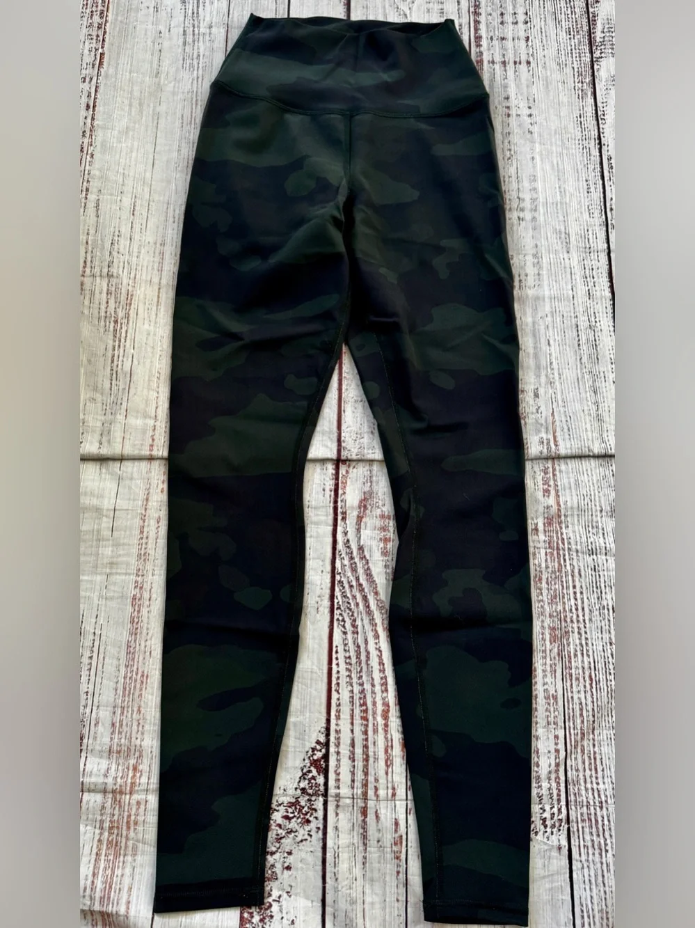 ALO Yoga Dark Camo High Waist Leggings Size Small Green Black Athletic Yoga